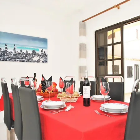 Willa Holiday Home In Gale With Pool Near Beaches *