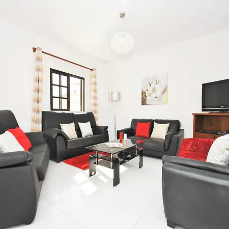 Villa Holiday Home In Gale With Pool Near Beaches *