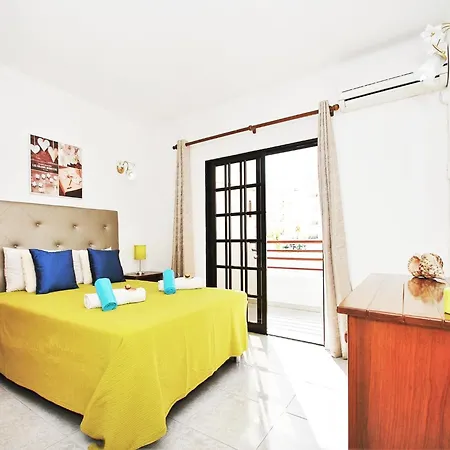 Villa Holiday Home In Gale With Pool Near Beaches